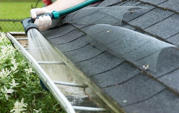 Saunderton Lee gutter cleaning costs